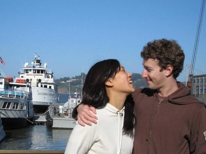 Our Favorite Celebrity Couples Who Fell in Love in High School and College.