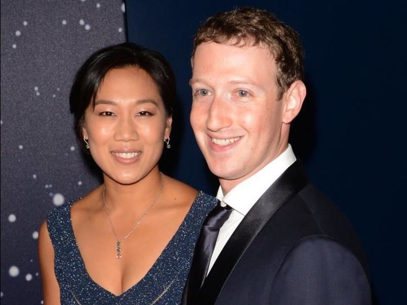 Our Favorite Celebrity Couples Who Fell in Love in High School and College.