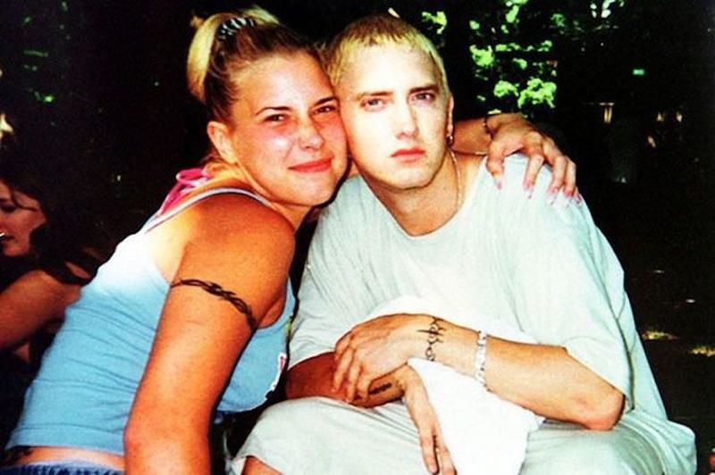 Our Favorite Celebrity Couples Who Fell in Love in High School and College.