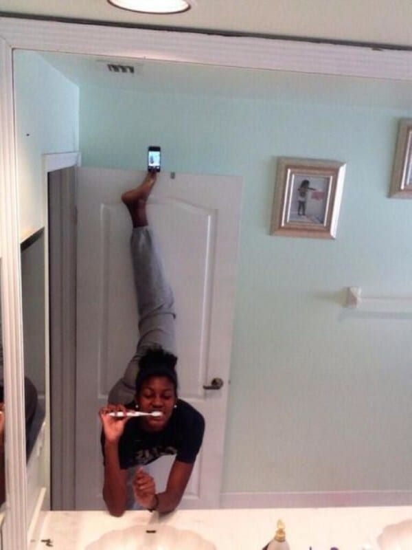 pose