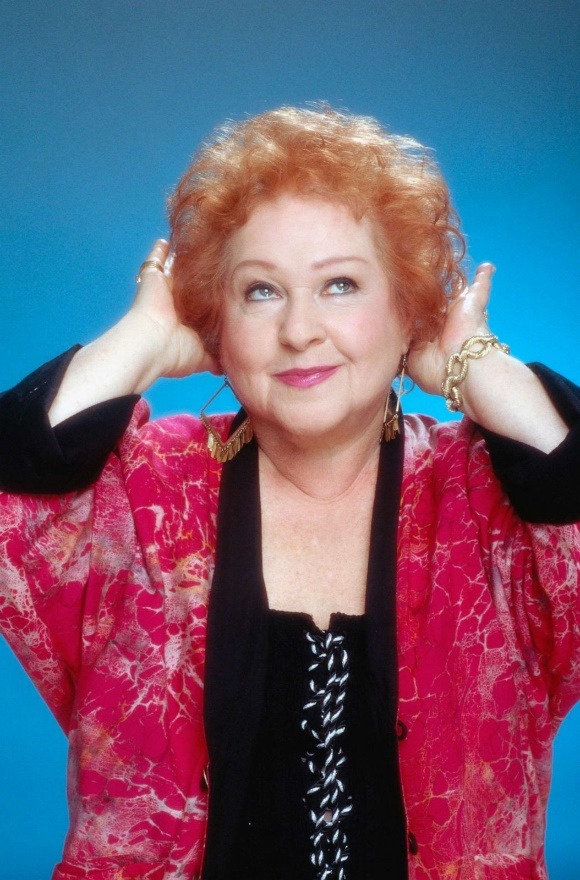 A person with the hand on the head

Description automatically generated with low confidence